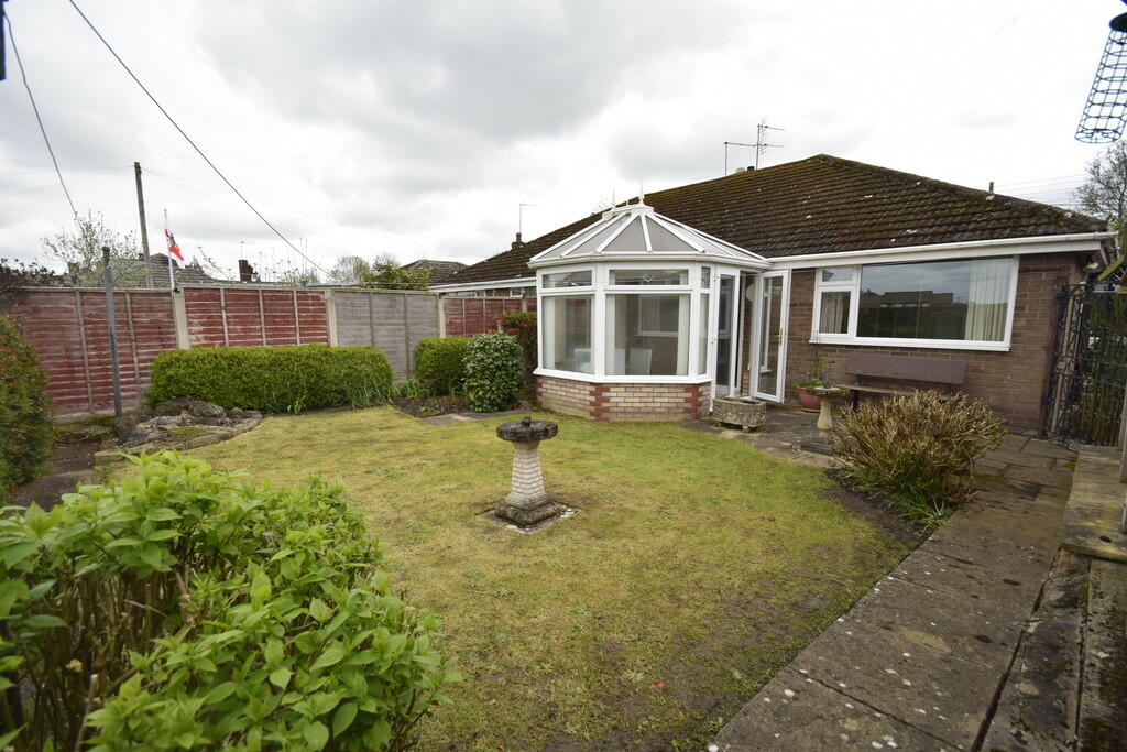 2 bedroom semidetached bungalow for sale in Tilley Road, Wem, SY4
