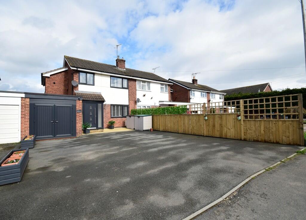 3 bedroom semidetached house for sale in Cross O'th Hill Road, Nomans