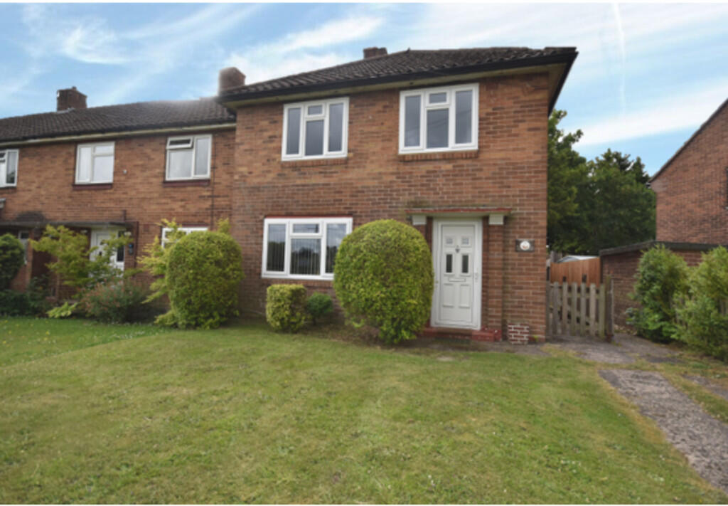 3 bedroom end of terrace house