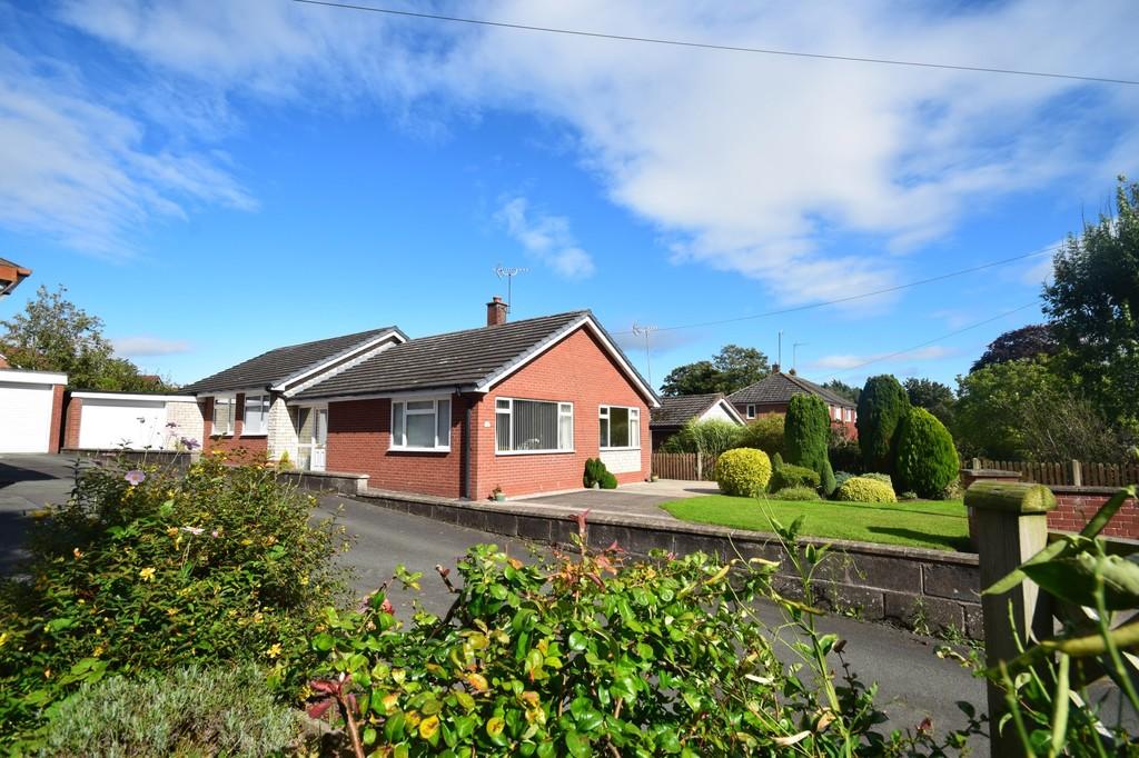 4 bedroom detached bungalow for sale in Wrexham Road, Whitchurch, SY13