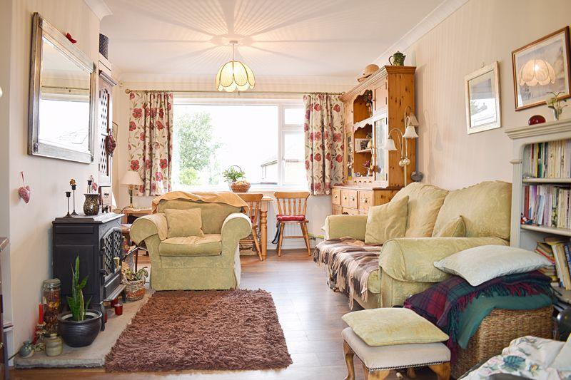 3 bedroom detached bungalow for sale in Main Street, Dry Doddington, NG23