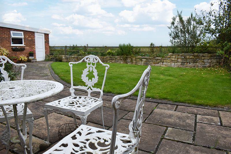 3 bedroom detached bungalow for sale in Main Street, Dry Doddington, NG23