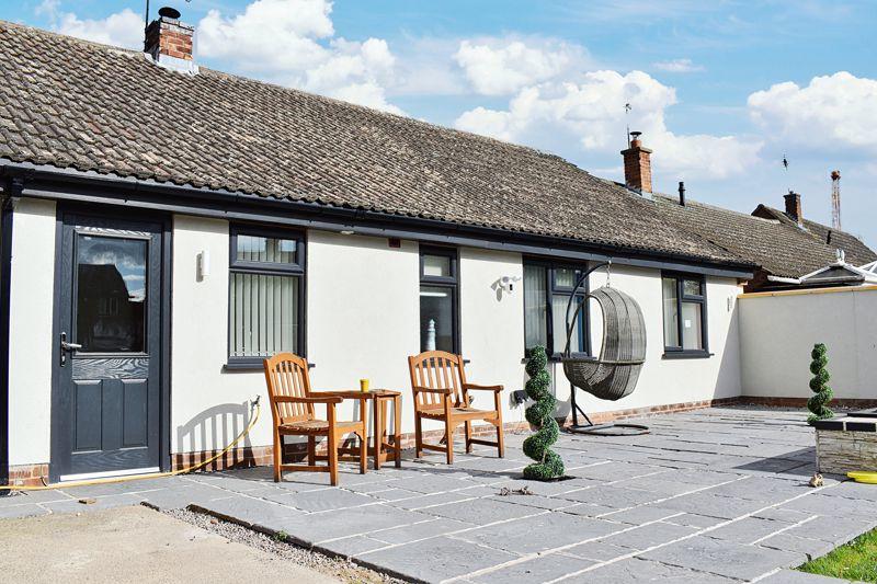 3 bedroom detached bungalow in Bowbridge Road, Newark £260000 BrickPal