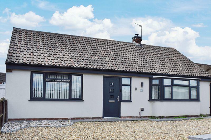 3 bedroom detached bungalow in Bowbridge Road, Newark £260000 BrickPal