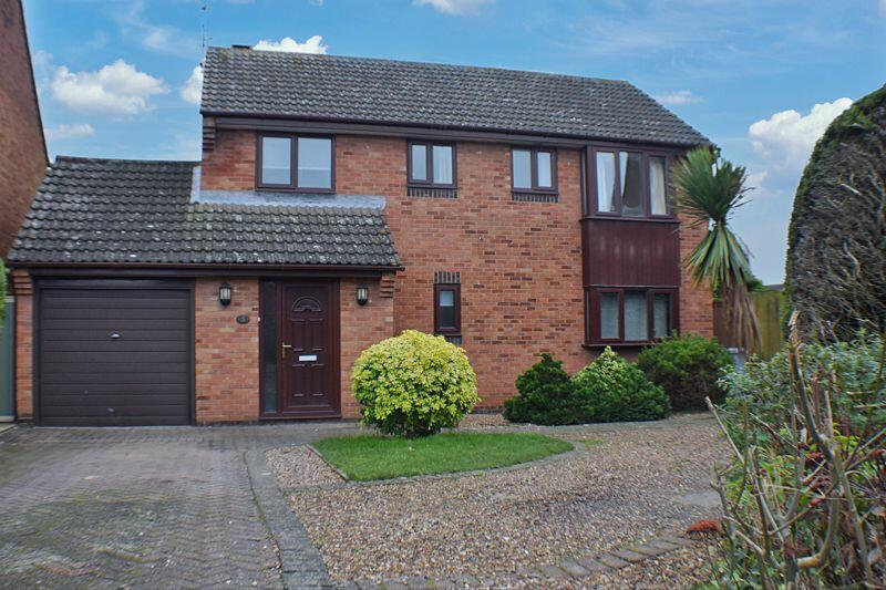 4 bedroom detached house for sale in Elton Close, Balderton, NG24