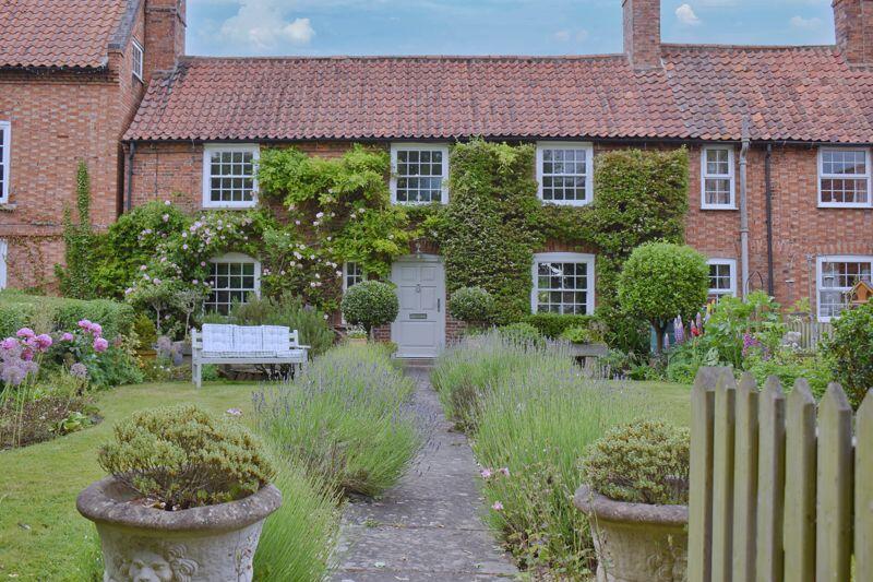 Main image of property: Main Road, Long Bennington