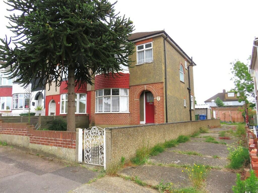 Main image of property: Lowlands Road, Aveley, RM15