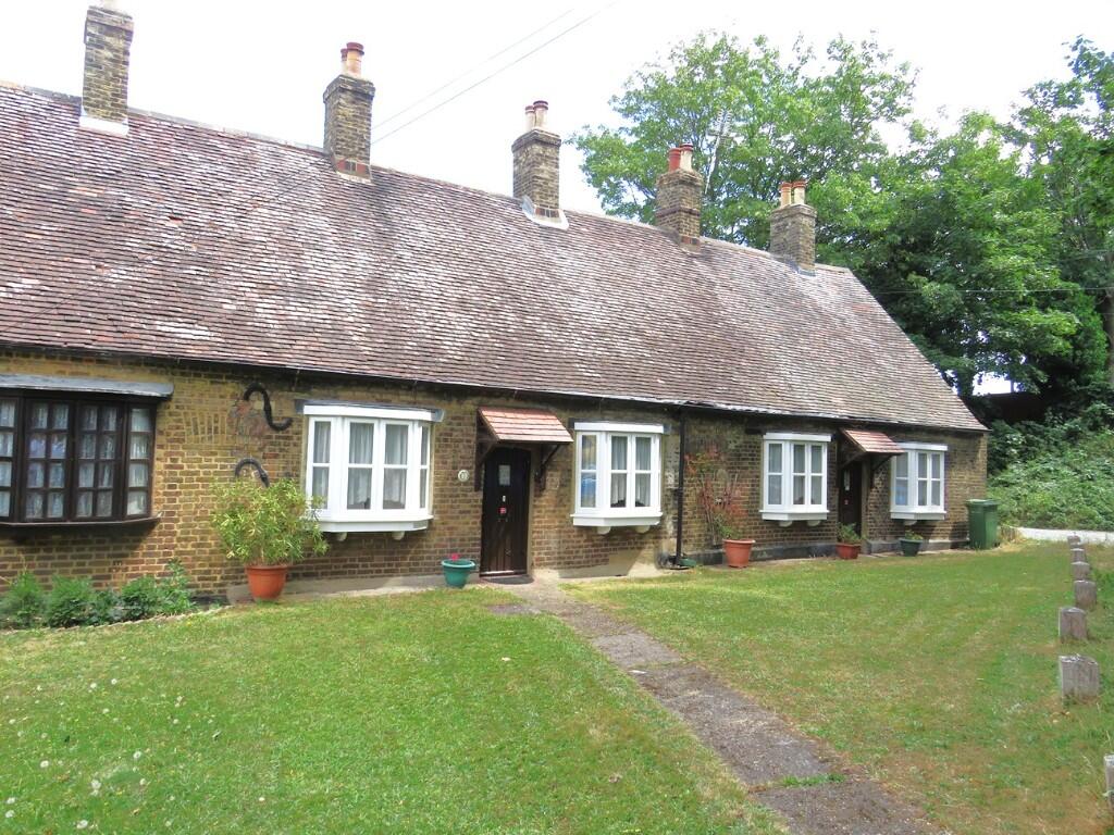 Main image of property: London Road, Purfleet-on-Thames, RM19