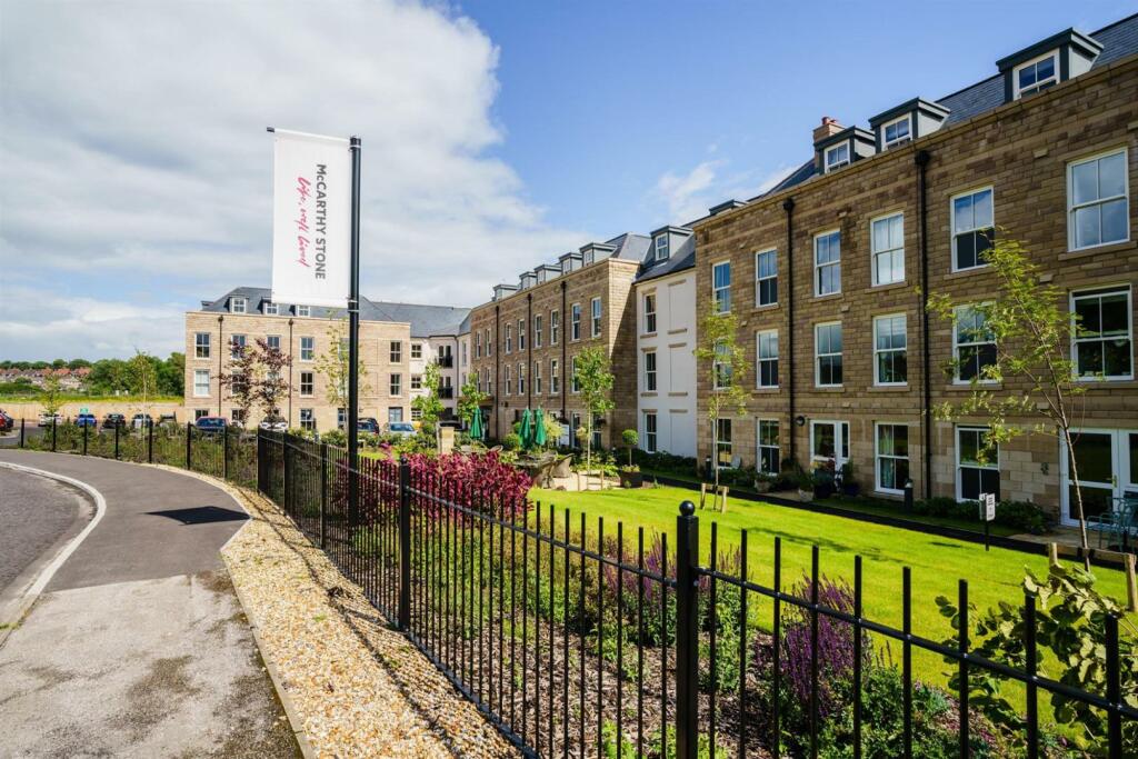 Main image of property: Devonshire Place, Buxton