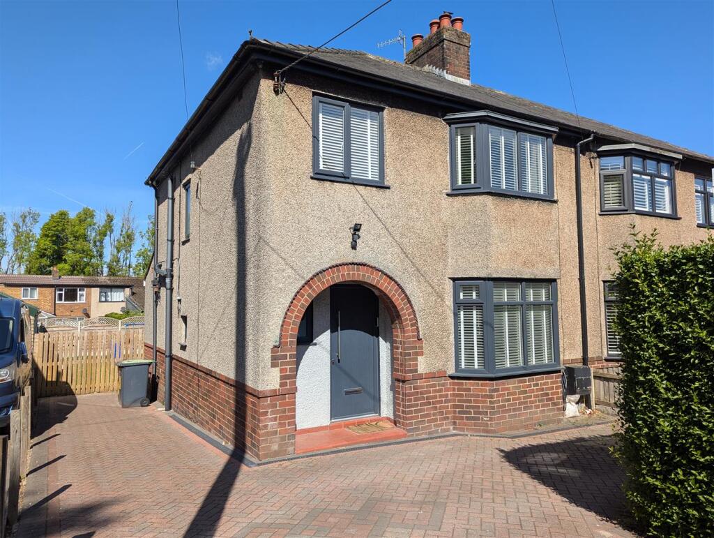 Main image of property: Horderns Road, Chapel-En-Le-Frith