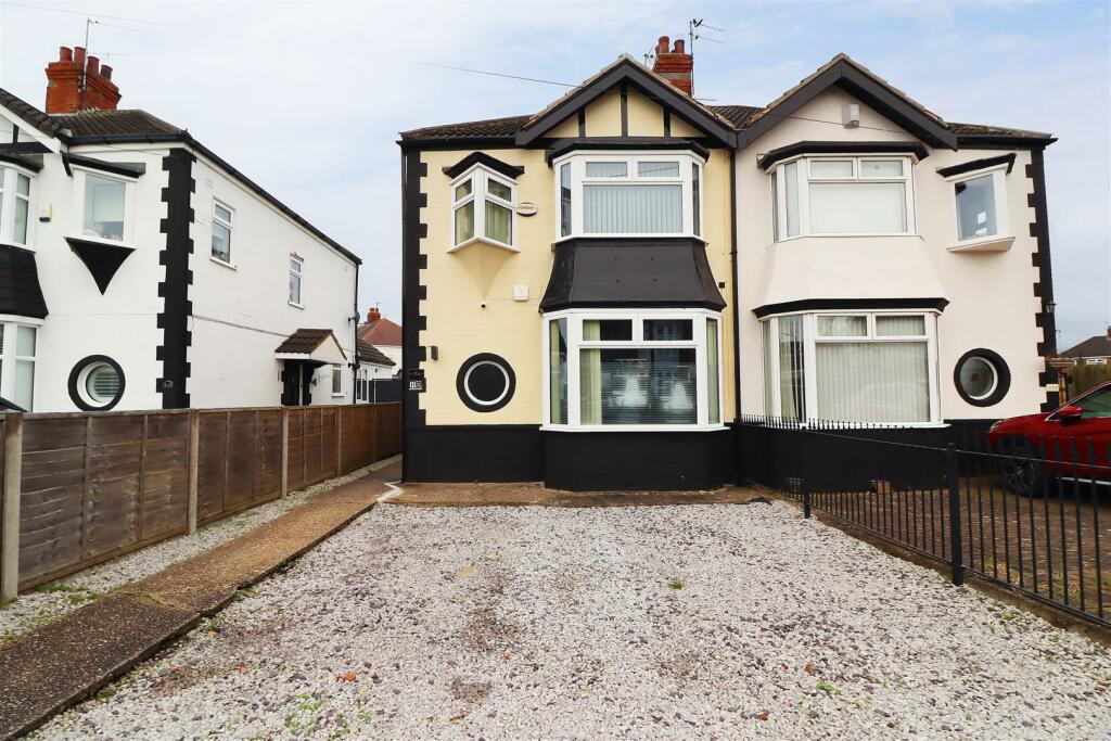 3 bedroom semi-detached house for sale in Belgrave Drive, Hull, HU4