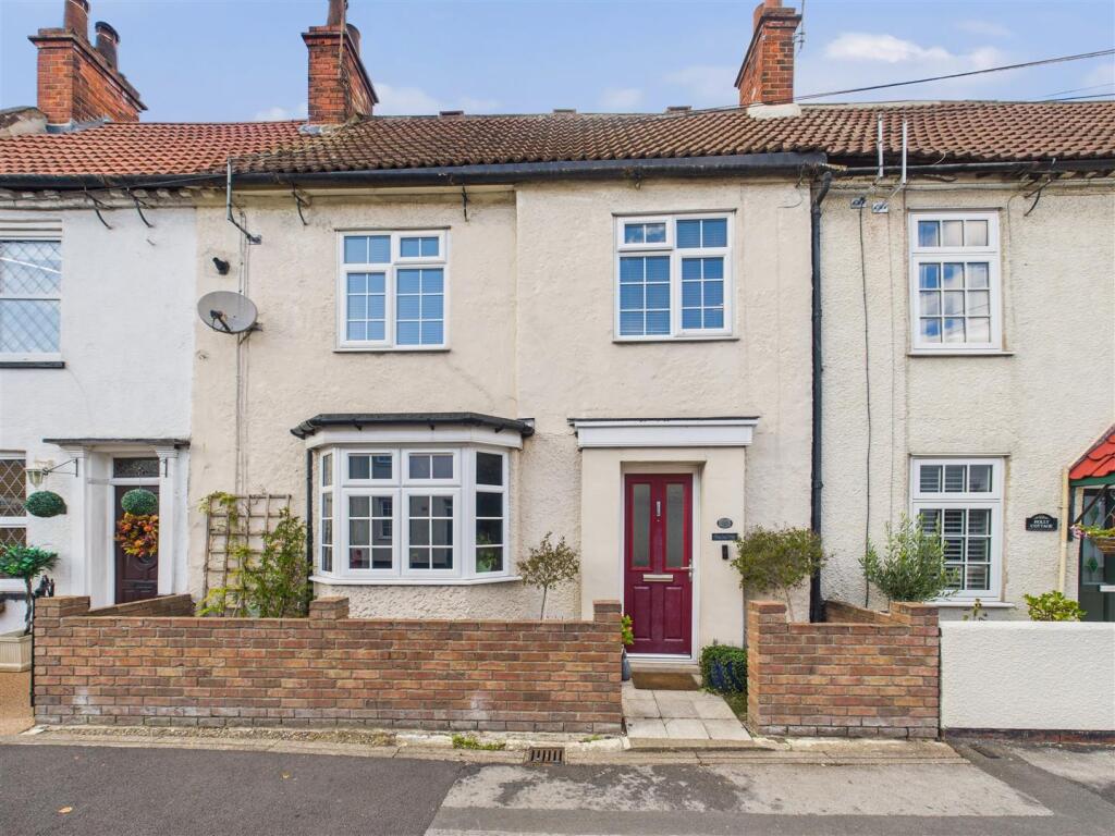 Main image of property: Swinegate, Hessle