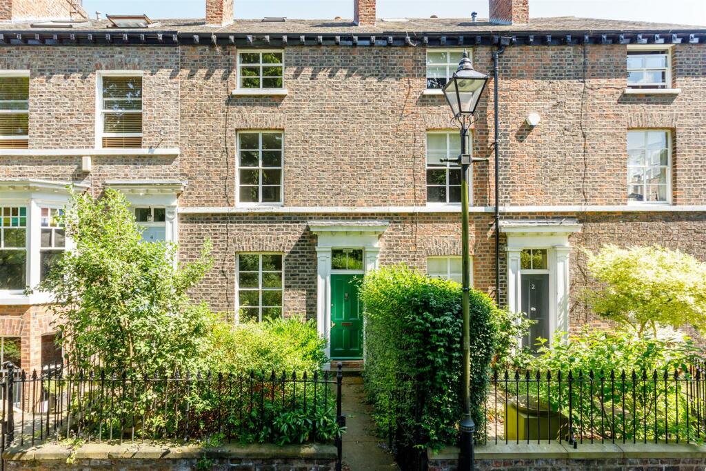 4 bedroom terraced house for sale in St. Pauls Square, York. YO24 4BD, YO24