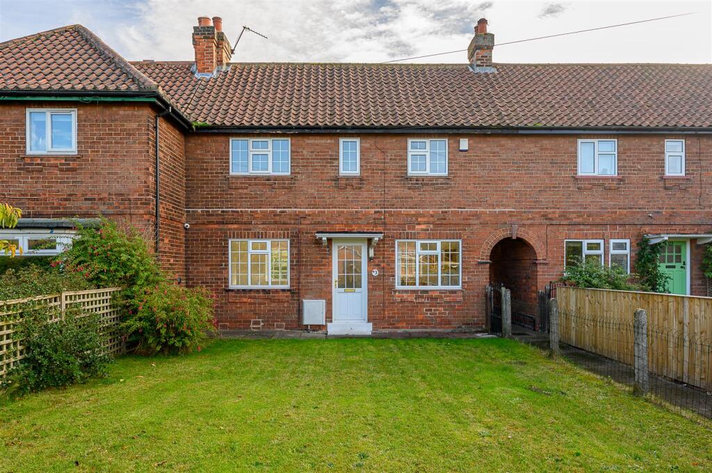 Main image of property: Long Ridge Lane, Nether Poppleton, York, YO26 6LX