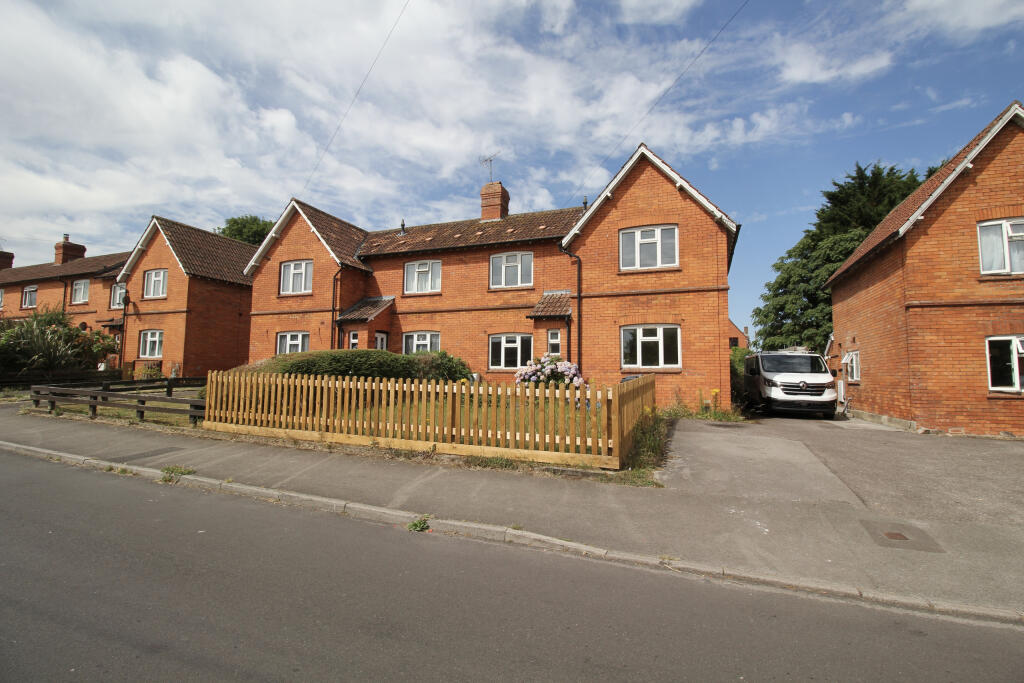 Main image of property: Ivythorn Road, Street