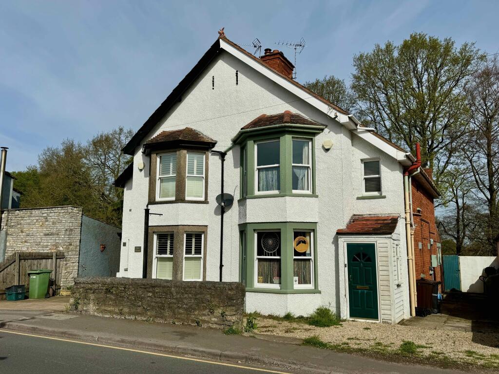 3 bedroom semidetached house for sale in Bere Lane, Glastonbury, BA6