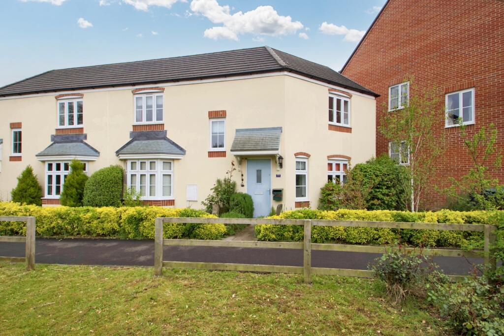 3 bedroom semidetached house for sale in Sharpham Road, Glastonbury, BA6
