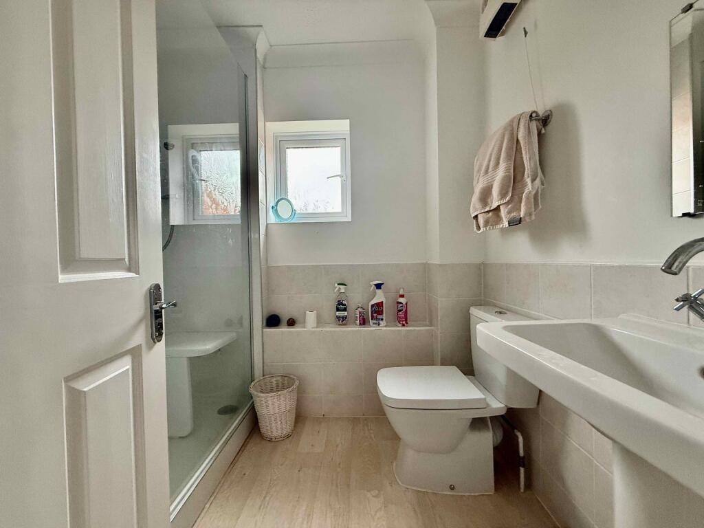 Additional property image - Heritage Court, Glastonbury
