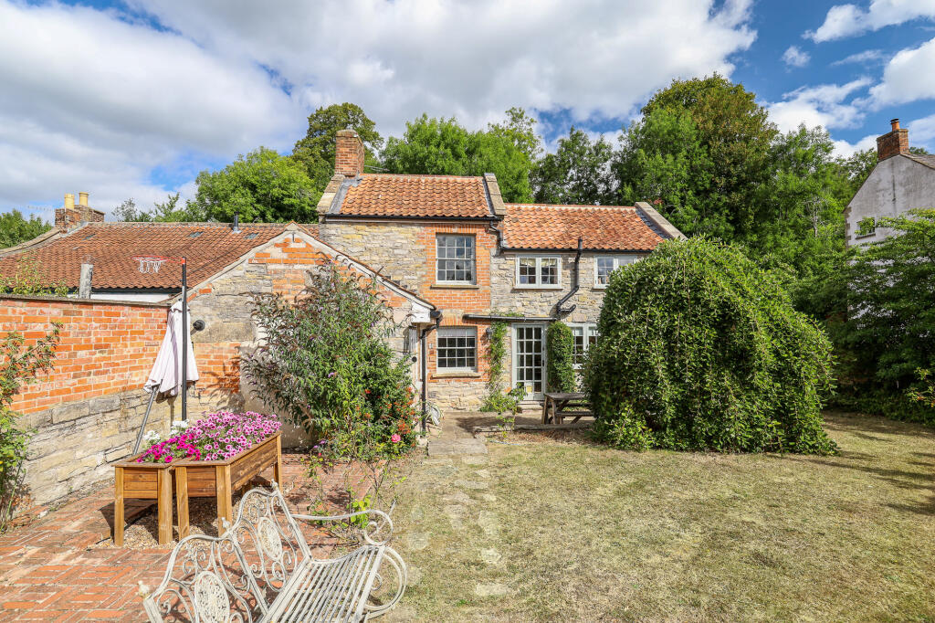 Additional image 6 of Bove Town, Glastonbury, Somerset