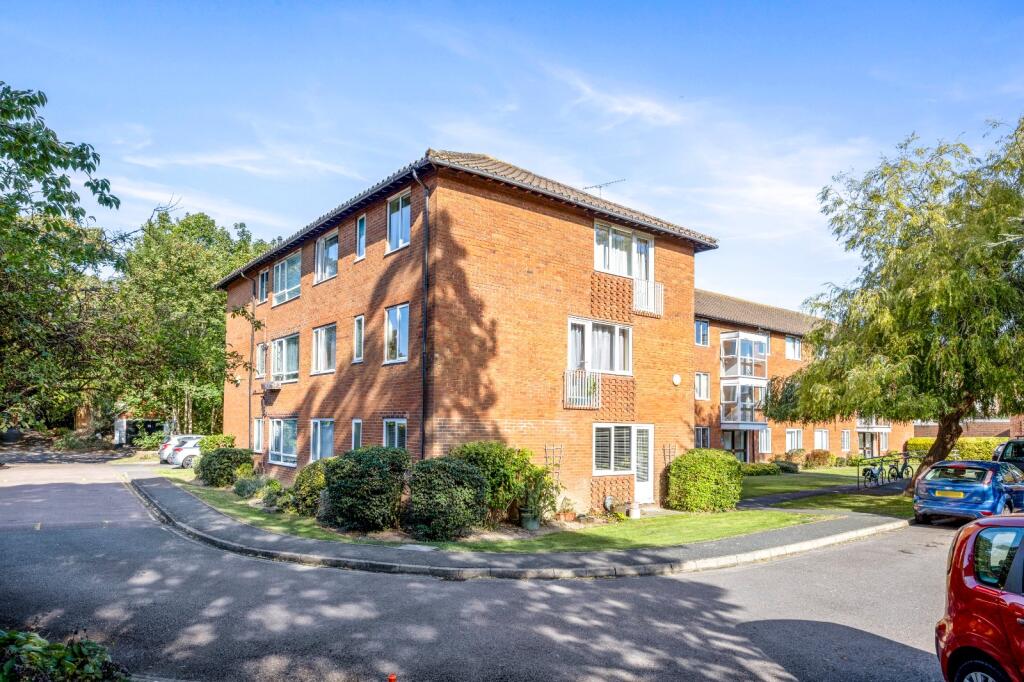 Main image of property: Park Court, Old London Road, BN1