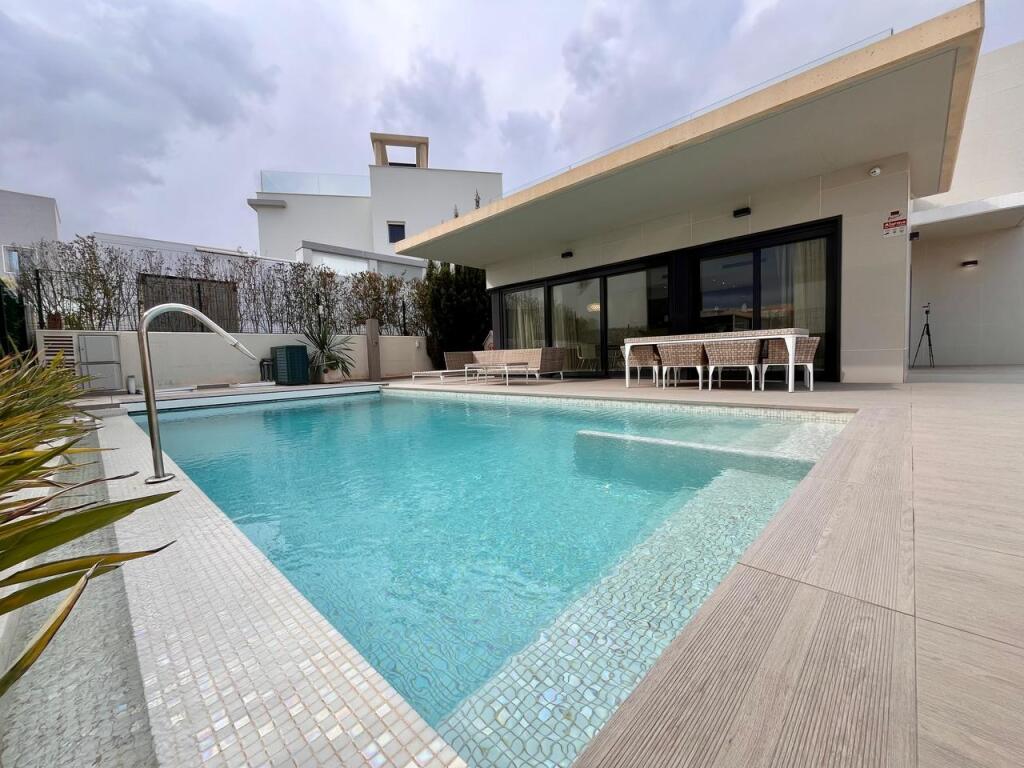 Main image of property: Valencia, Alicante, Dehesa de Campoamor