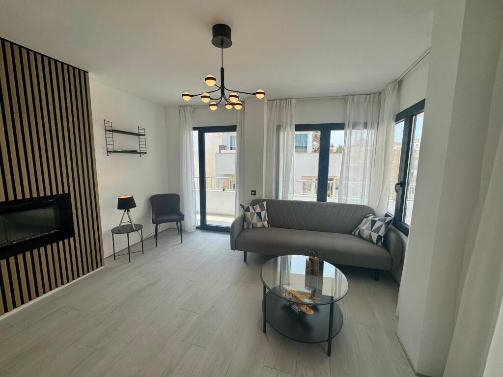 Main image of property: Valencia, Alicante, Torrevieja