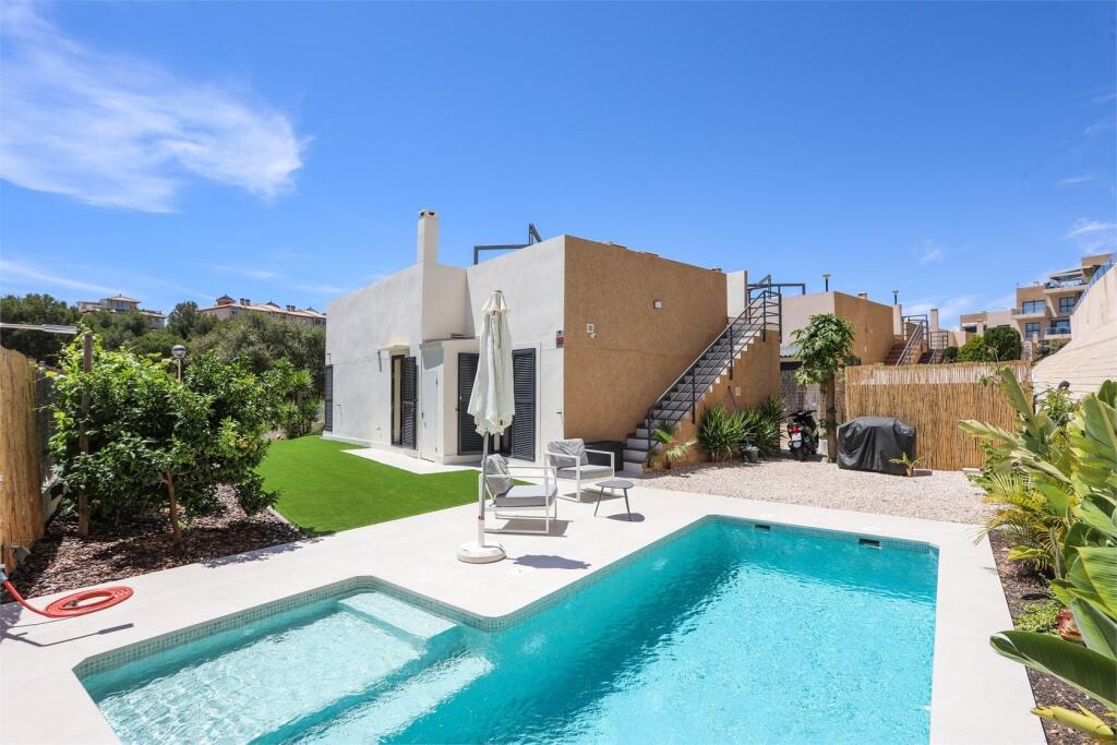 Main image of property: Valencia, Alicante, Torrevieja