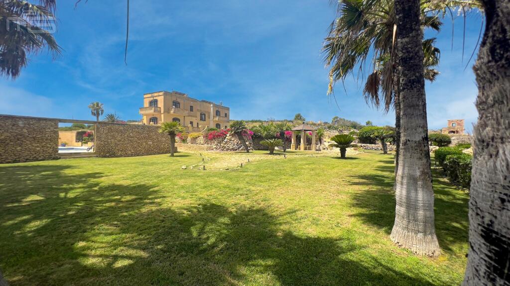 5 bed Villa in Gozo