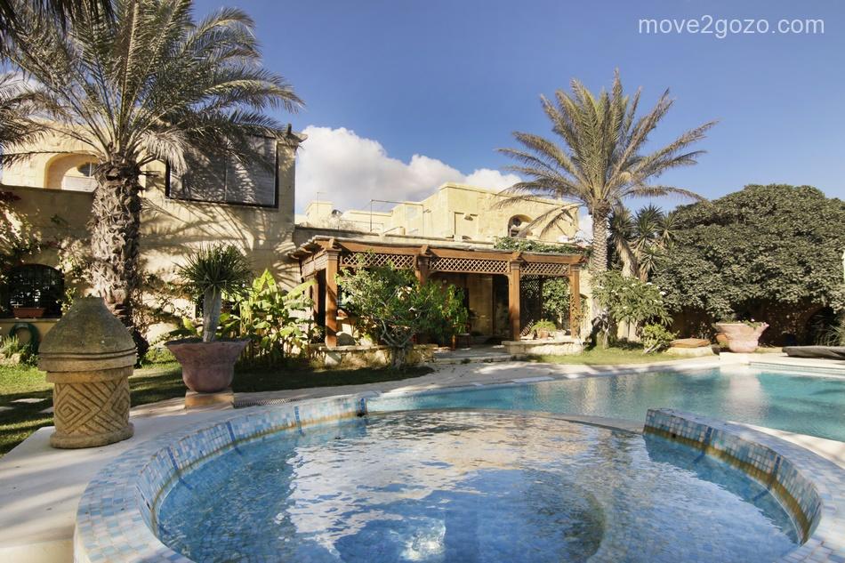6 bedroom country house for sale in Gozo, Malta