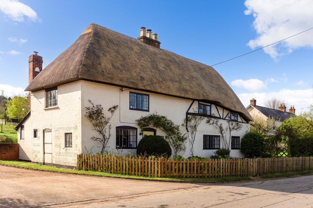 4 bedroom detached house for sale in Pitton, Salisbury, SP5