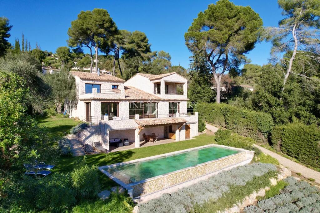 Main image of property: Provence-Alps-Cote d`Azur, Alpes-Maritimes, Saint Paul De Vence