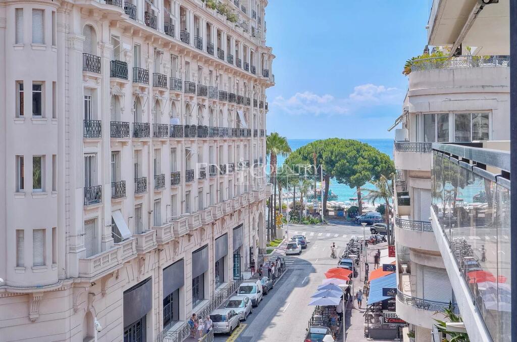 Main image of property: Provence-Alps-Cote d`Azur, Alpes-Maritimes, Cannes