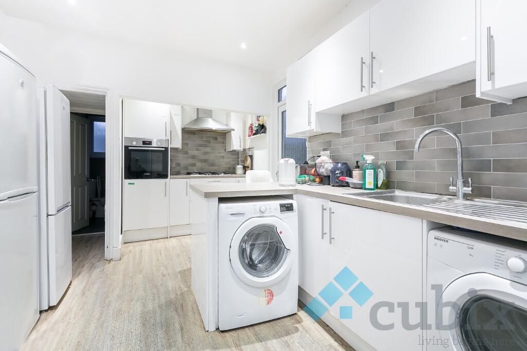 Main image of property: Searles Road, London, SE1