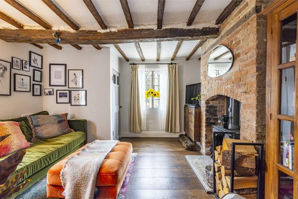 2 bedroom end of terrace house for sale in Westgate, Southwell, NG25