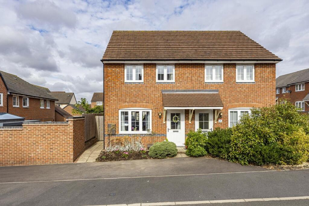 Main image of property: Browns Court, Farnsfield, Newark