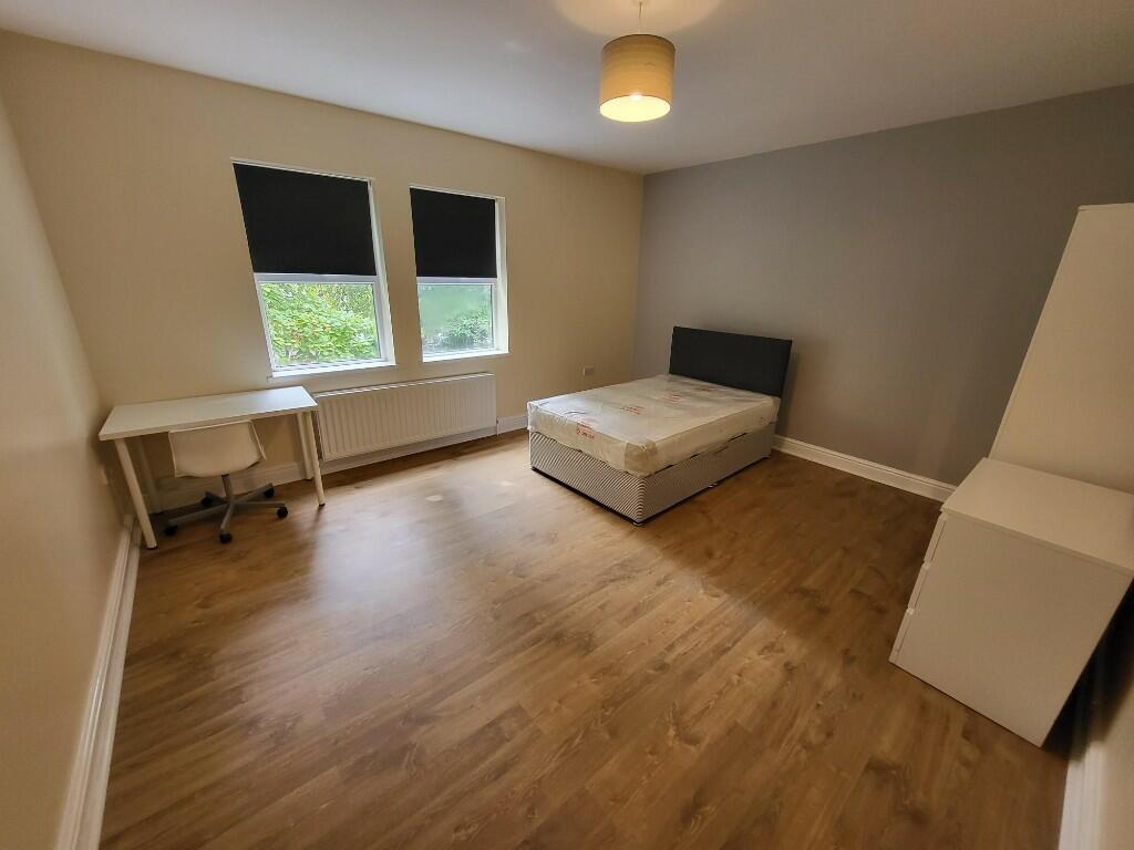 6 bedroom semi-detached house for rent in Osborne Road, Newcastle Upon Tyne, NE2