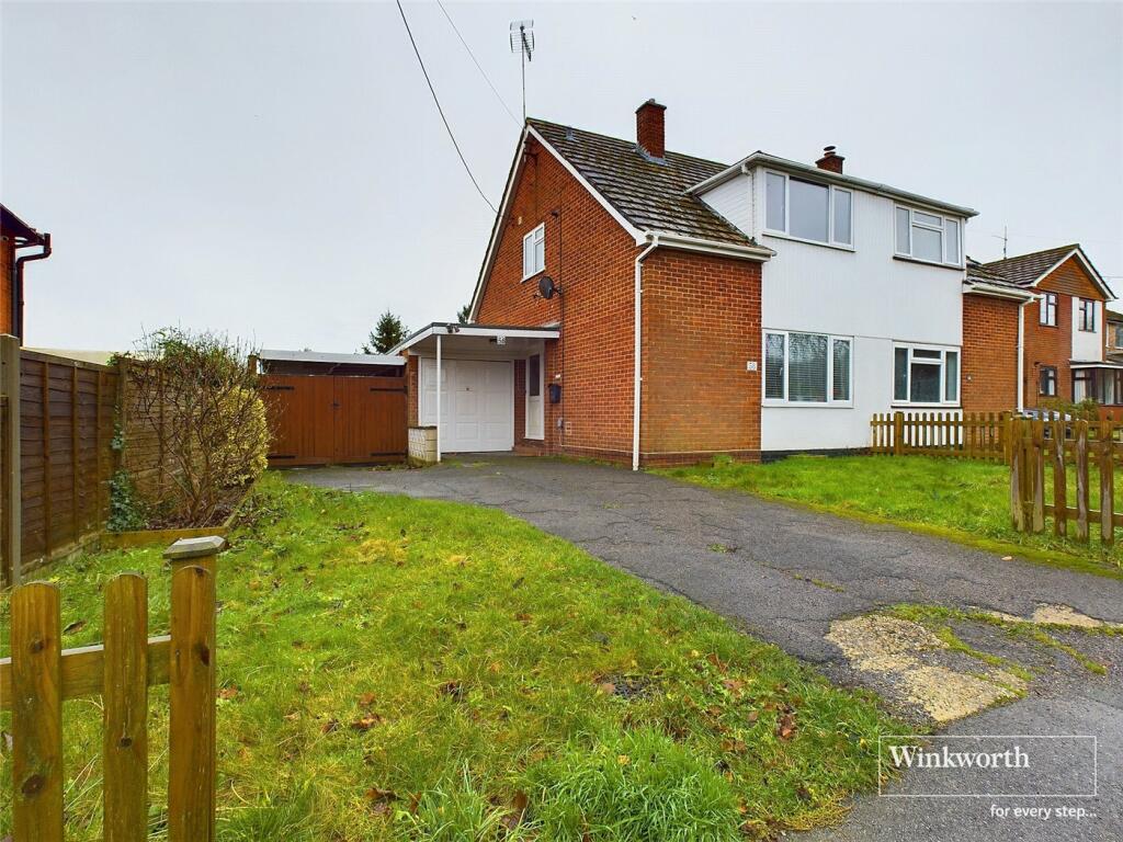 3 bedroom semidetached house for sale in Clares Green Road, Spencers