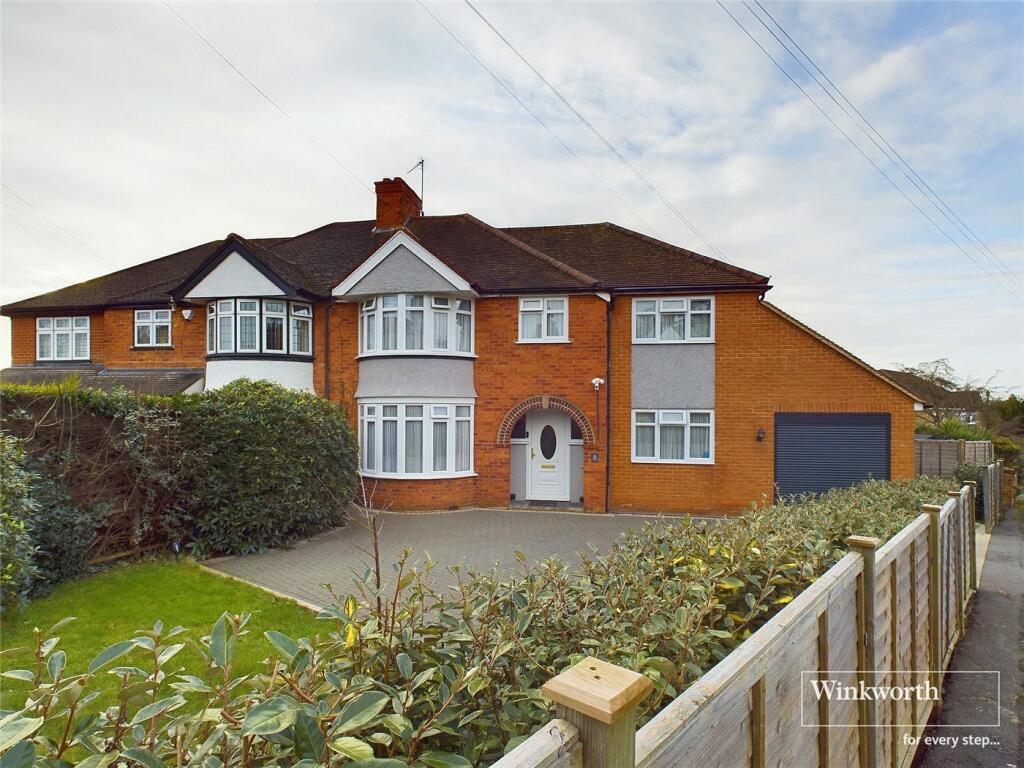 4 bedroom semi-detached house for sale in Whitegates Lane, Earley, Reading, Berkshire, RG6