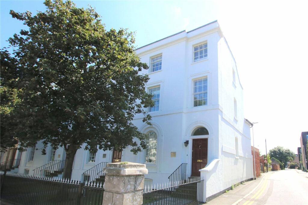 2 bedroom apartment for sale in St Laurence Hall, London Road, Reading, Berkshire, RG1