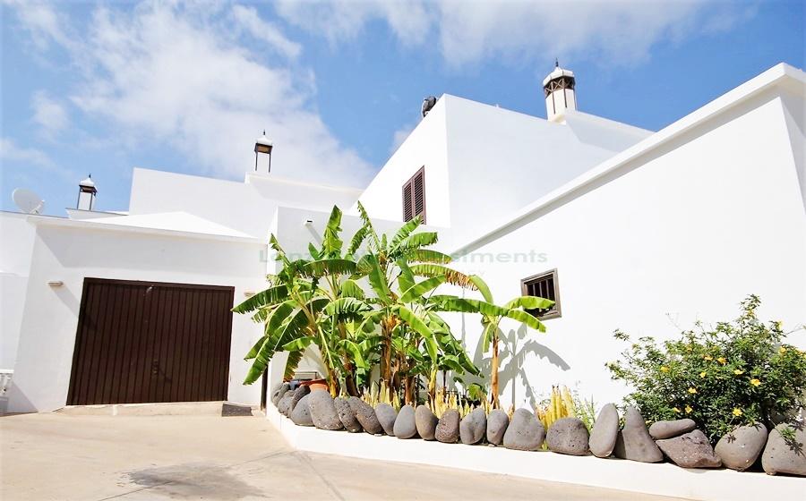 3 bedroom villa for sale in Canary Islands, Lanzarote, Costa Teguise, Spain