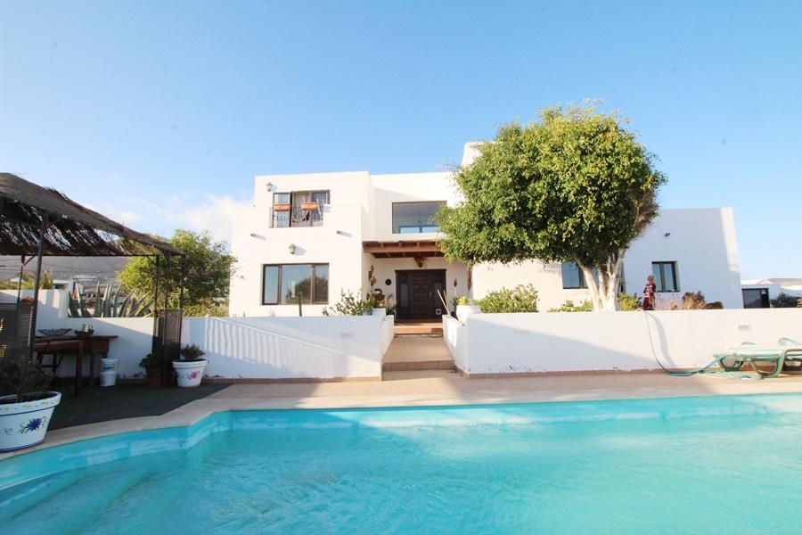 4 bedroom villa for sale in Canary Islands, Lanzarote, Macher, Spain