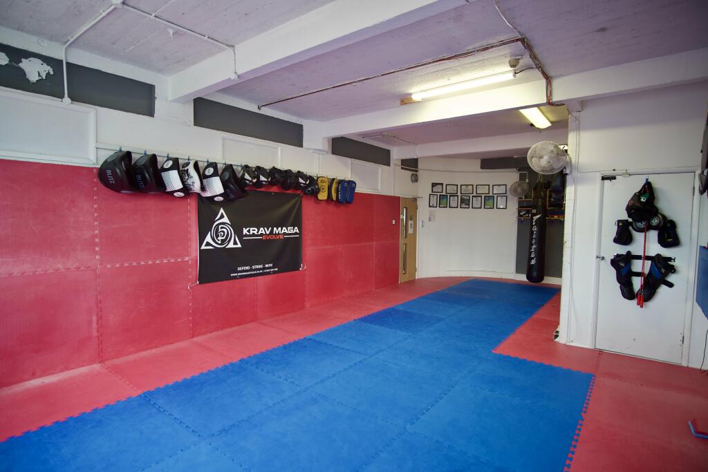 Additional property image - Unit 9 Hove Business Centre, Fonthill Road, Hove, Sussex. BN3 6HA