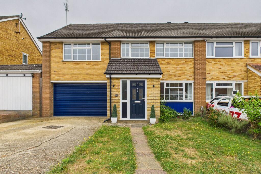 Main image of property: Oak Avenue, Owlsmoor, Sandhurst, Berkshire, GU47