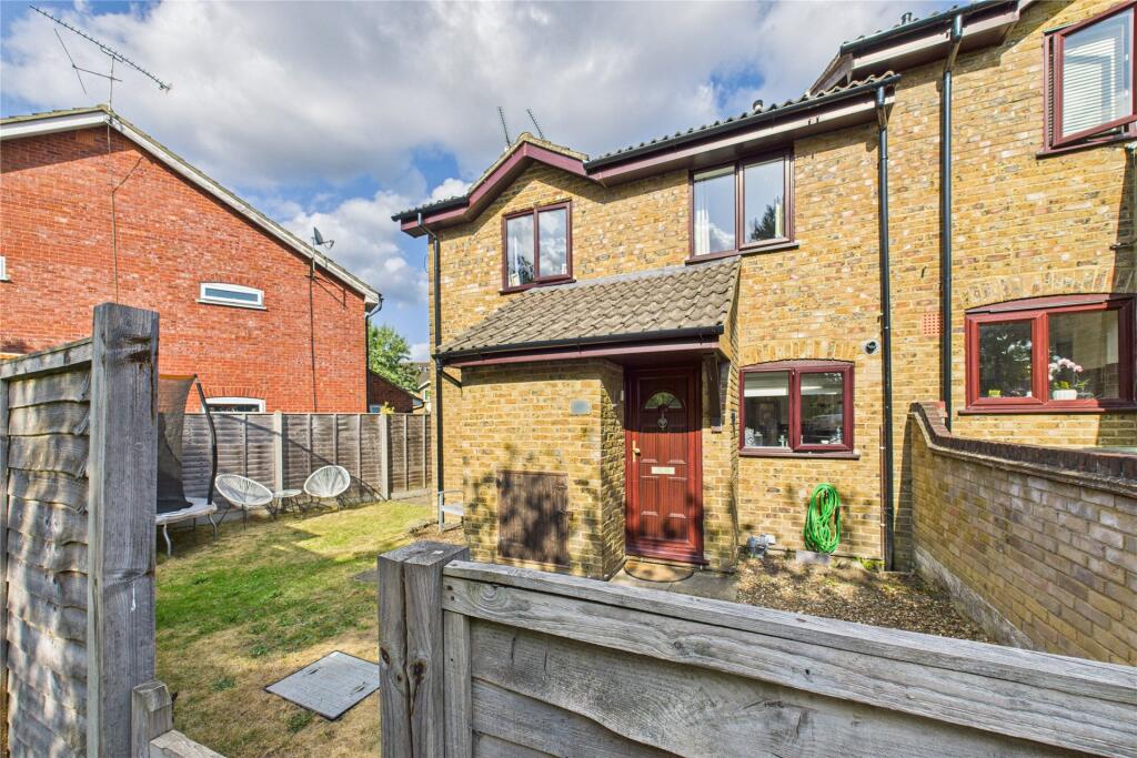 Main image of property: Hexham Close, Owlsmoor, Sandhurst, Berkshire, GU47