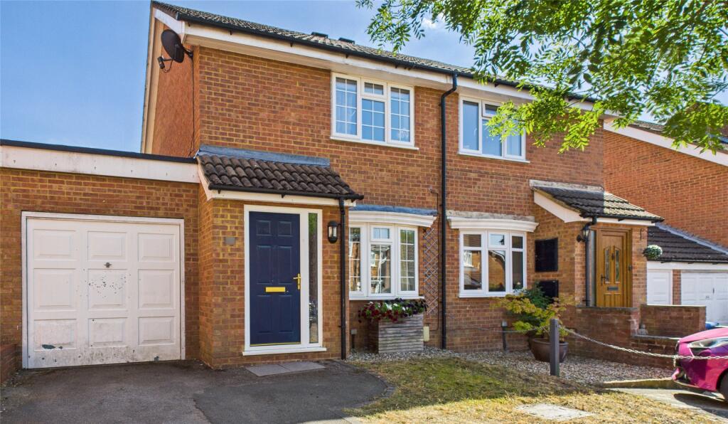 Main image of property: Acacia Avenue, Owlsmoor, Sandhurst, Berkshire, GU47