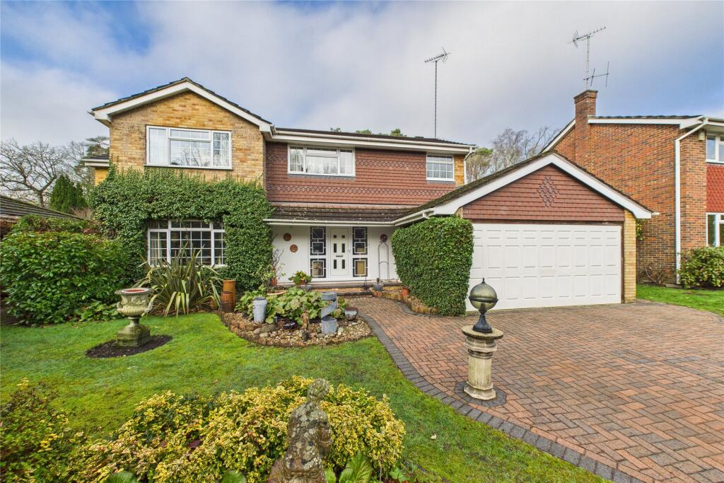 Main image of property: Robin Lane, Sandhurst, Berkshire, GU47