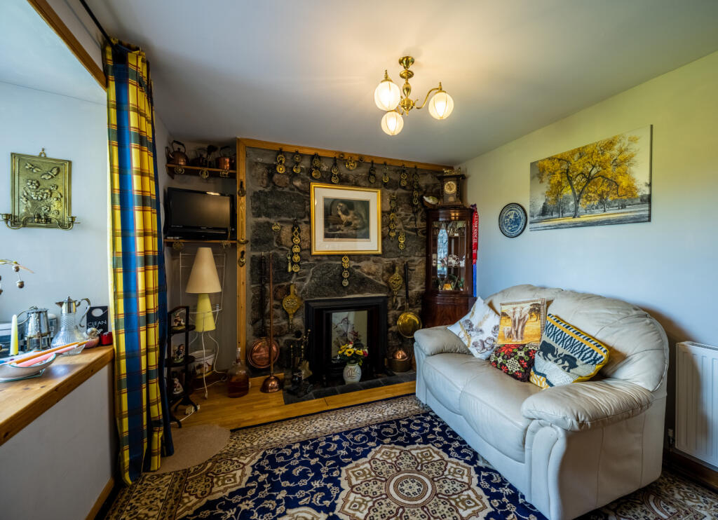 7 bedroom detached house for sale in Dalnahoyn, Tomatin, Inverness, IV13