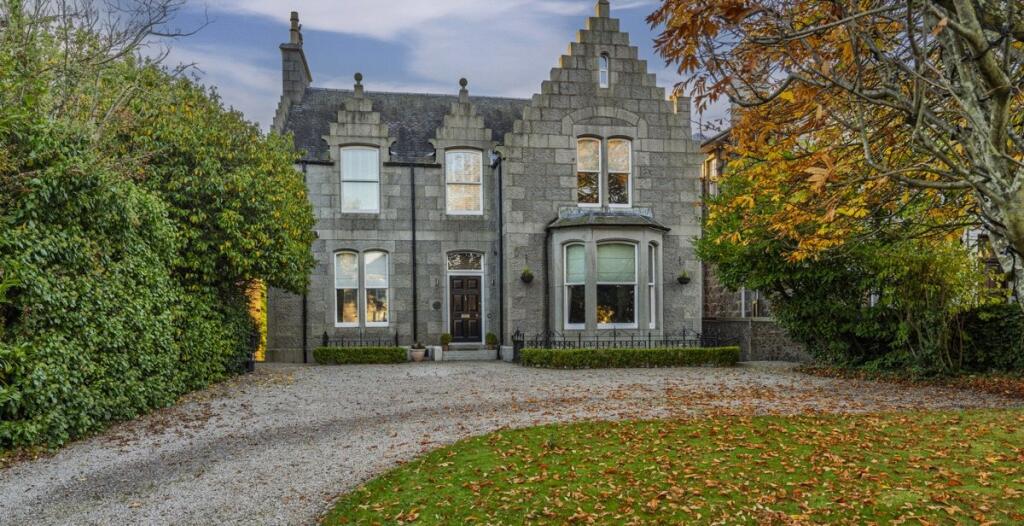 Main image of property: Queens Villa, 27 Queens Road, Aberdeen, AB15