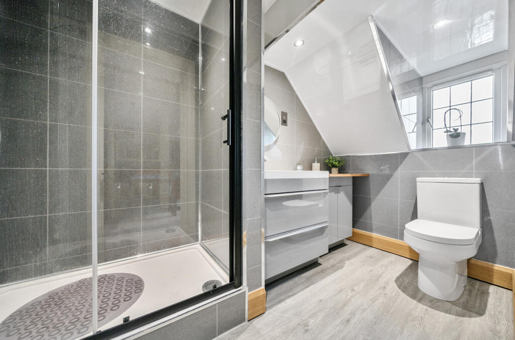 Additional property image - Ffordd Y Berllan, Morganstown, Cardiff