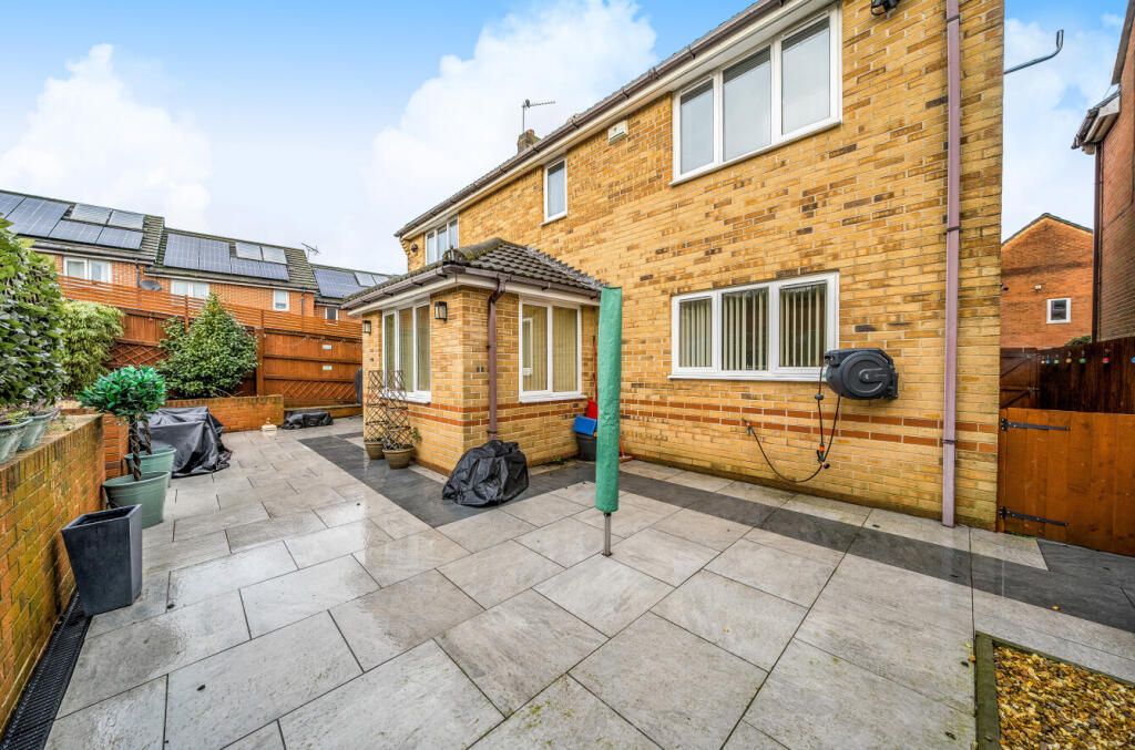 Additional property image - Ffordd Y Berllan, Morganstown, Cardiff